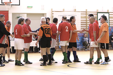 a végén azért szent a béke (KK 2009)